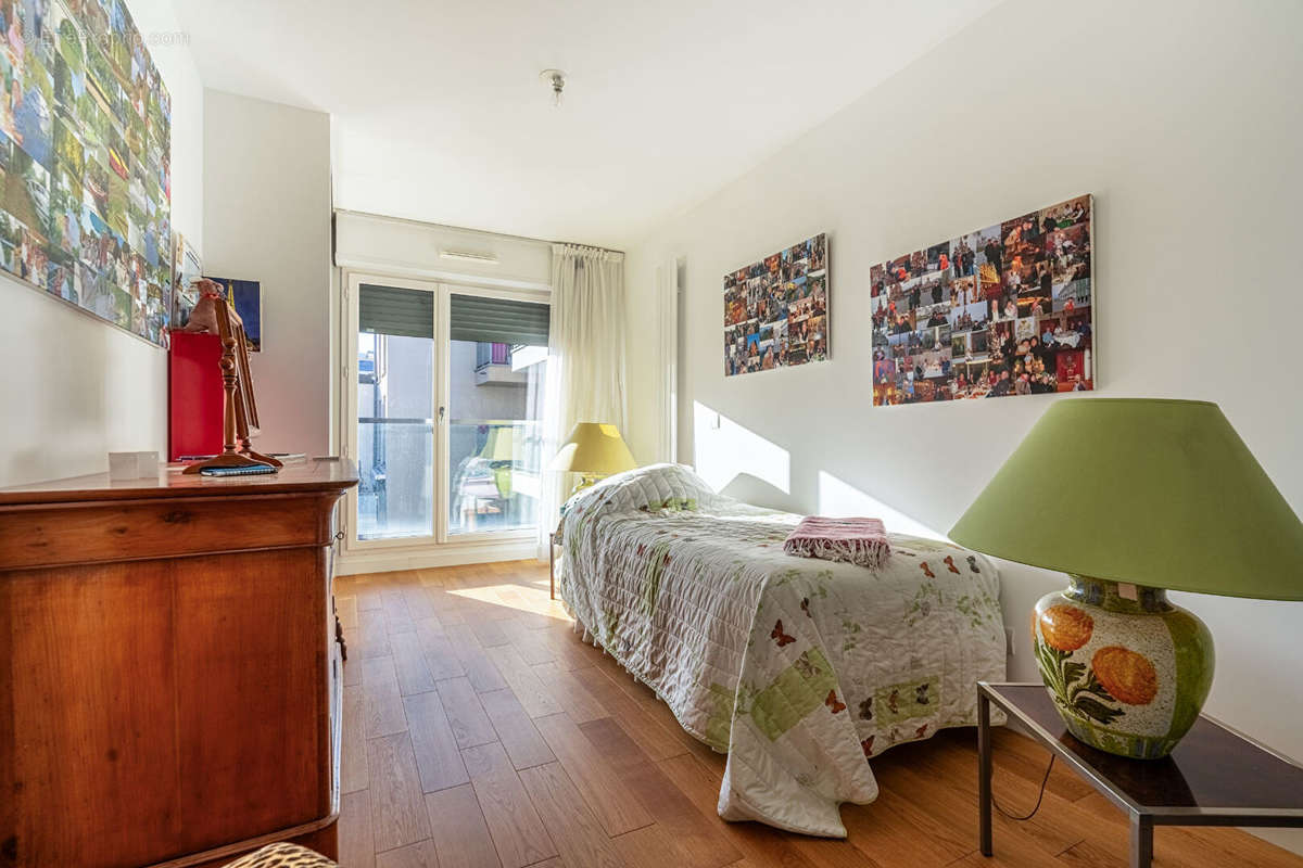 Appartement à PARIS-19E