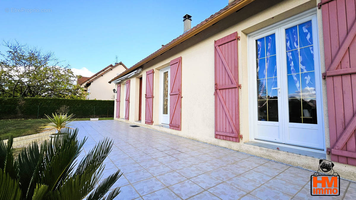 Maison à SAINT-YRIEIX-LA-PERCHE