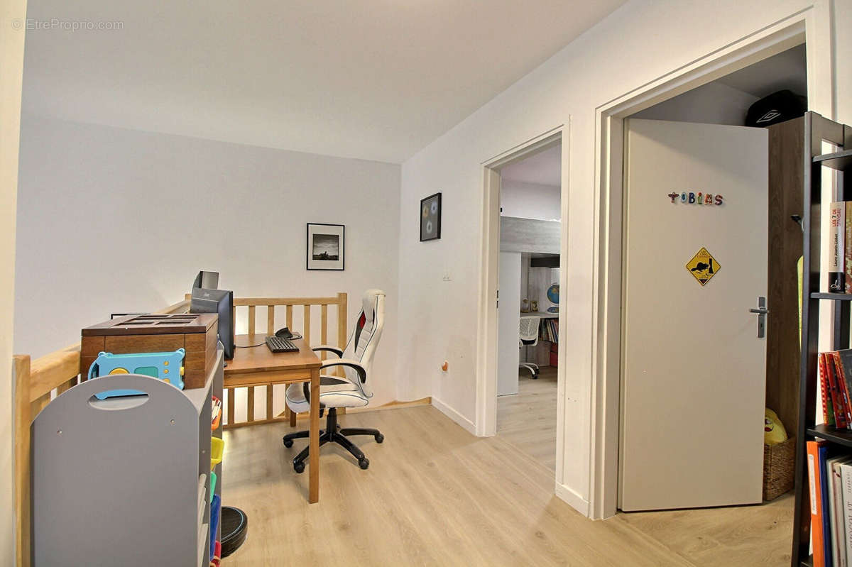 Appartement à COLOMBES