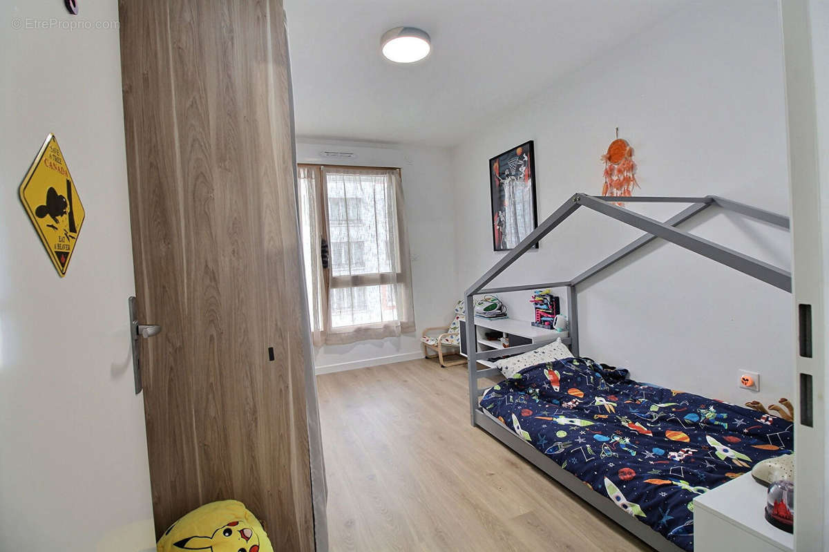 Appartement à COLOMBES