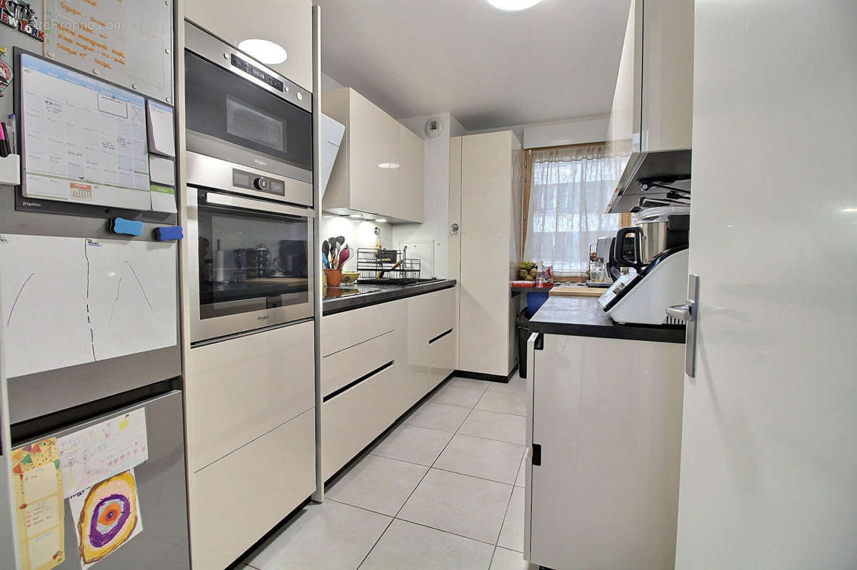 Appartement à COLOMBES