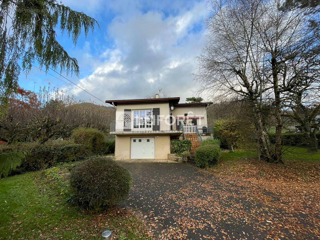 Maison à LONS-LE-SAUNIER