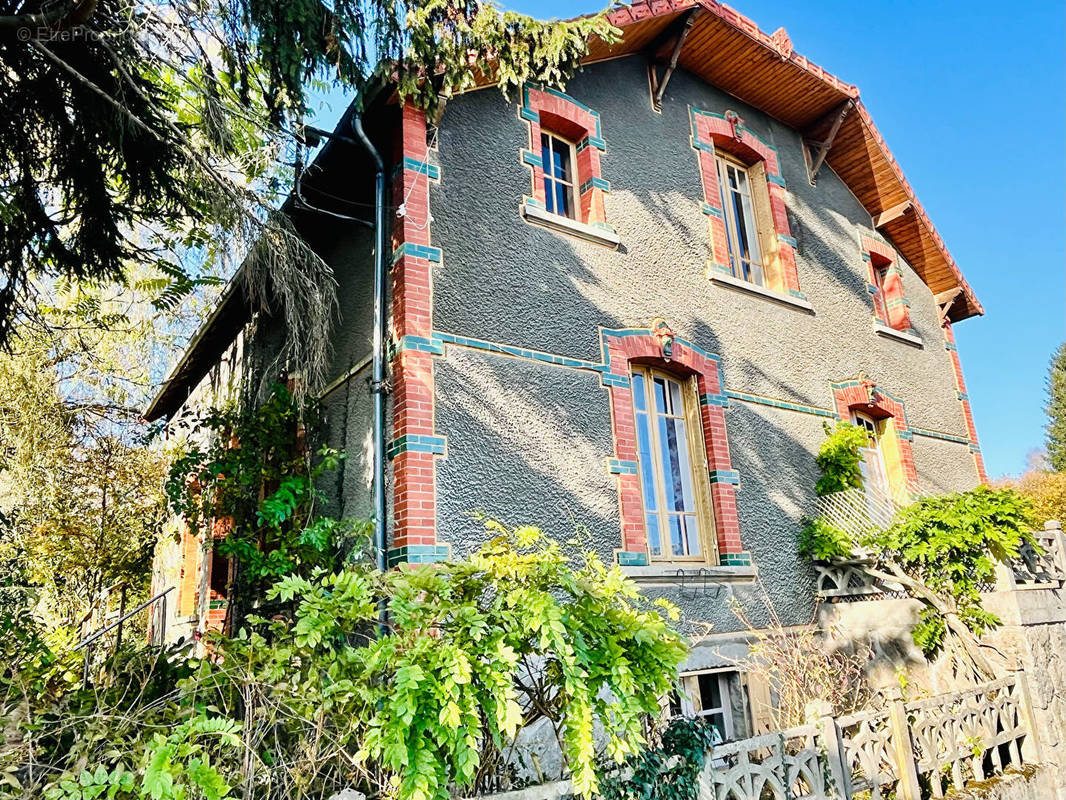 Maison à SAINT-ELOY-LES-MINES