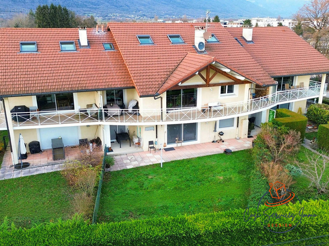 Appartement à SAINT-GENIS-POUILLY