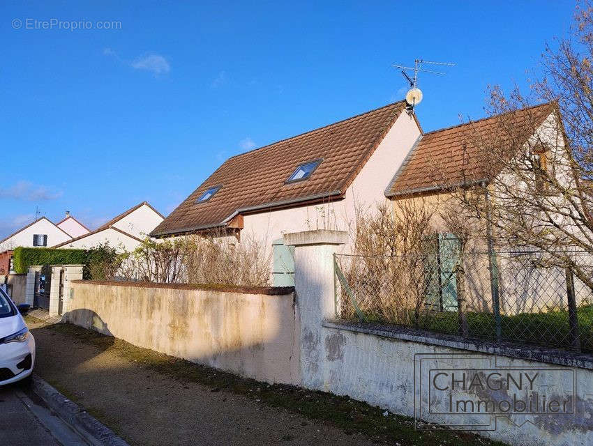 Maison à CHAGNY