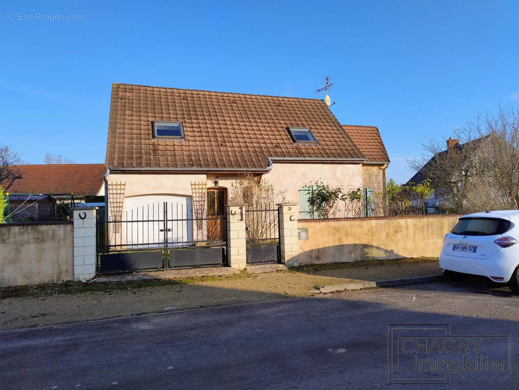 Maison à CHAGNY