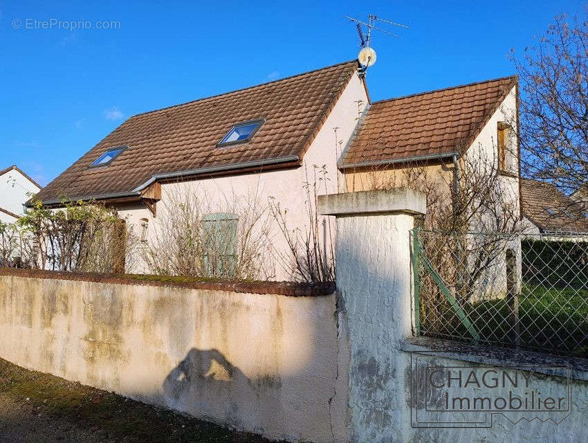 Maison à CHAGNY