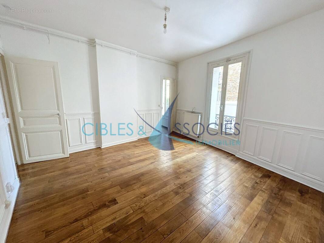 Appartement à PARIS-20E