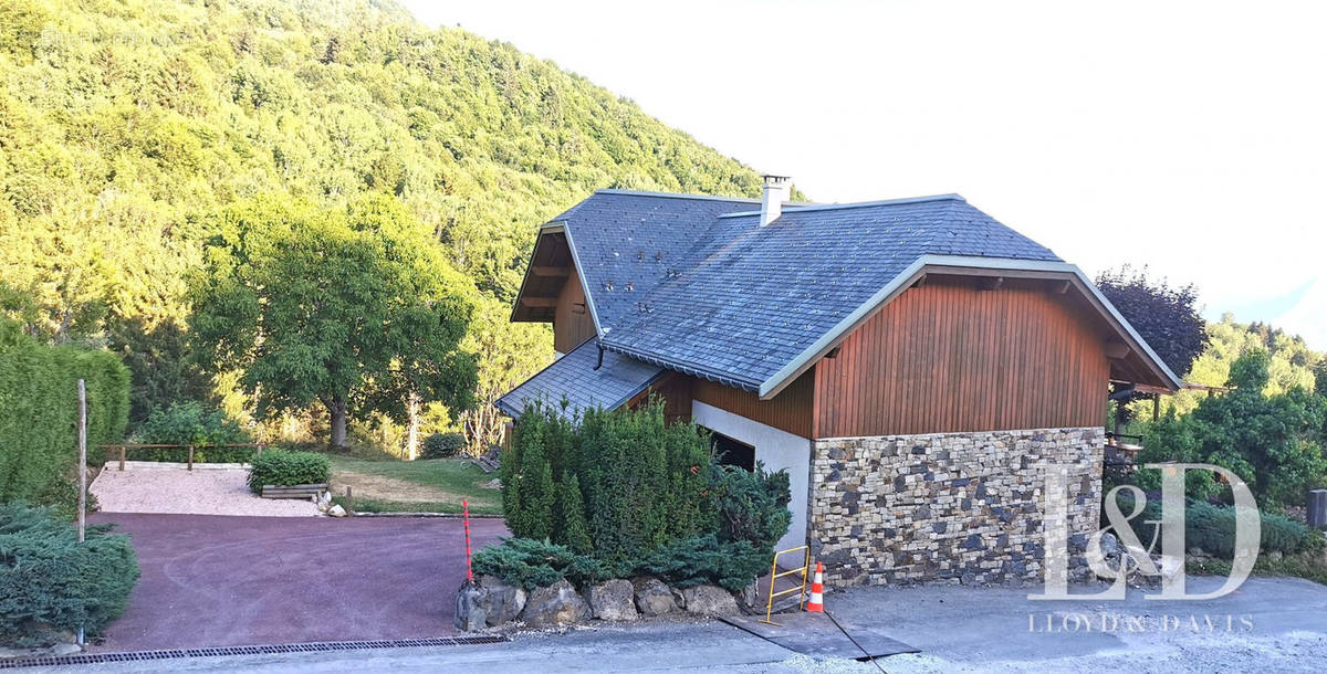 Maison à LES DESERTS