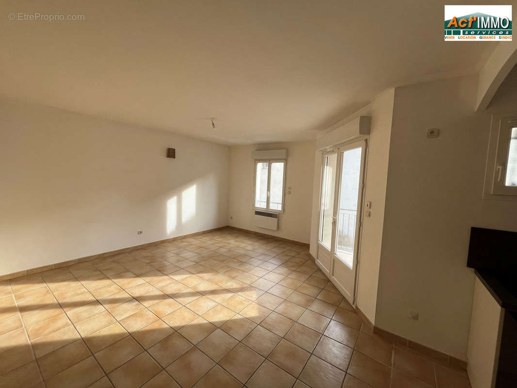 Appartement à SAINT-CHAMAS