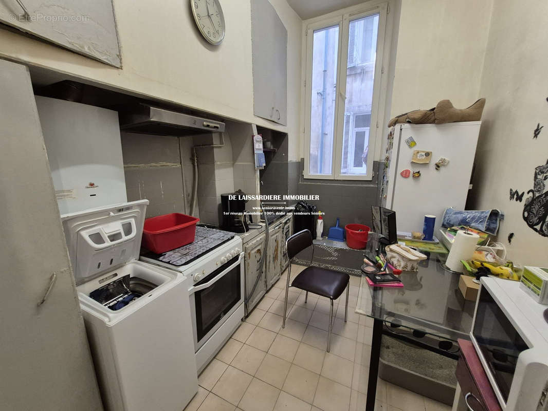 Appartement à MARSEILLE-2E