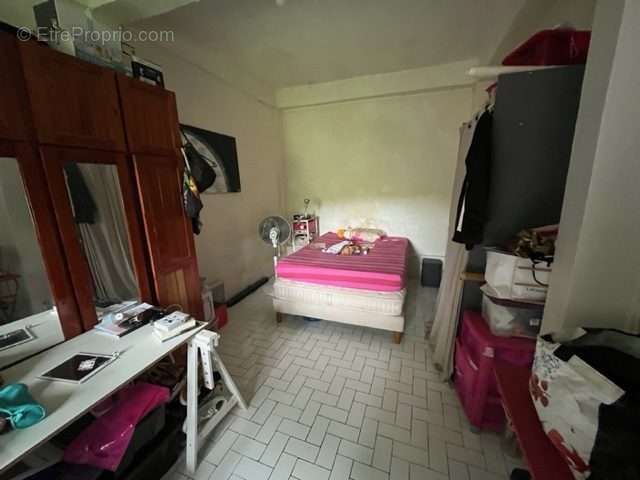 Type 3 n-1 - chambre 2 - Maison à FORT-DE-FRANCE