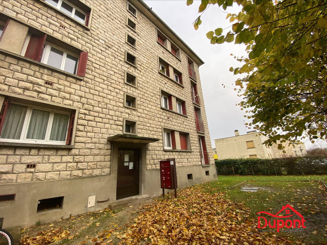 Appartement à LA CHAPELLE-SAINT-LUC