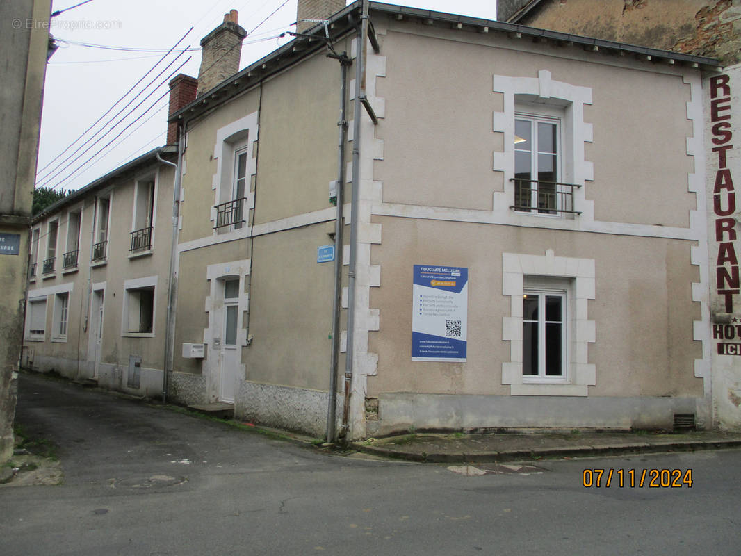 Appartement à LUSIGNAN