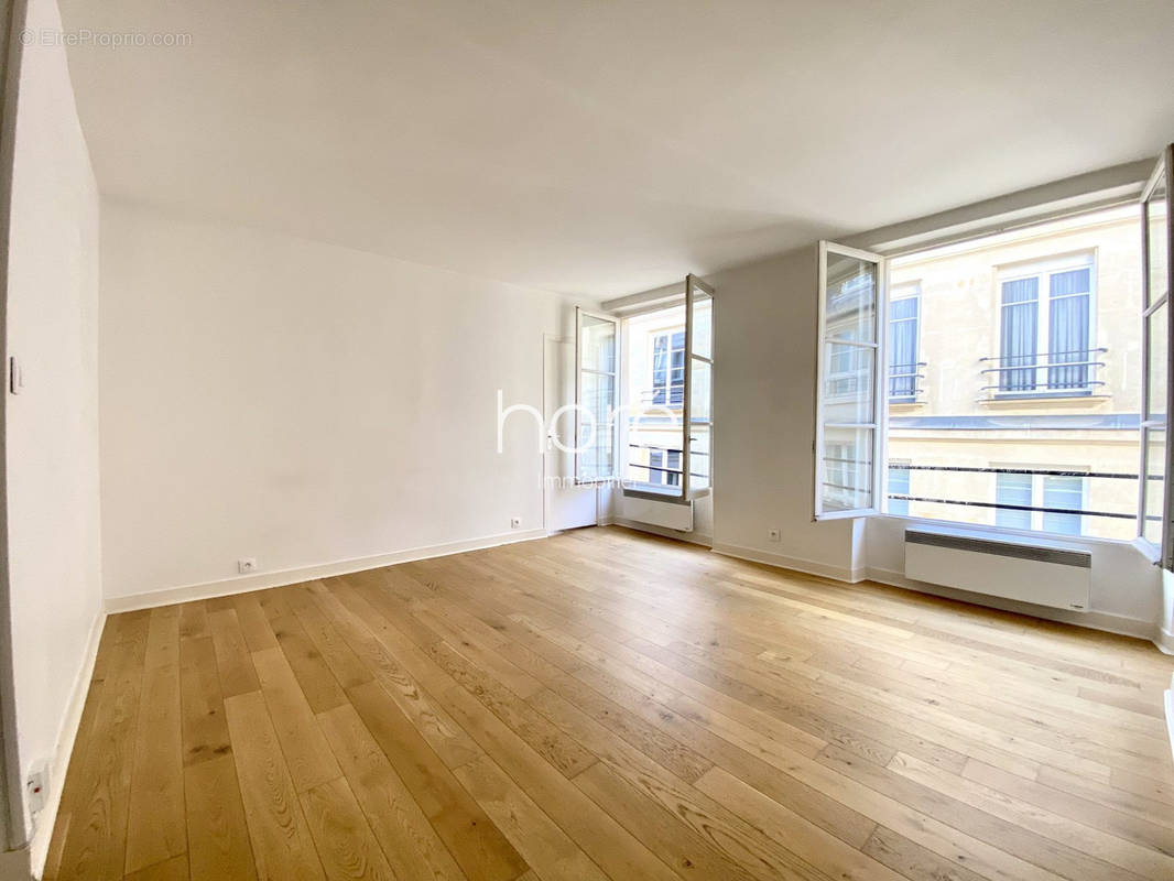 Appartement à PARIS-6E