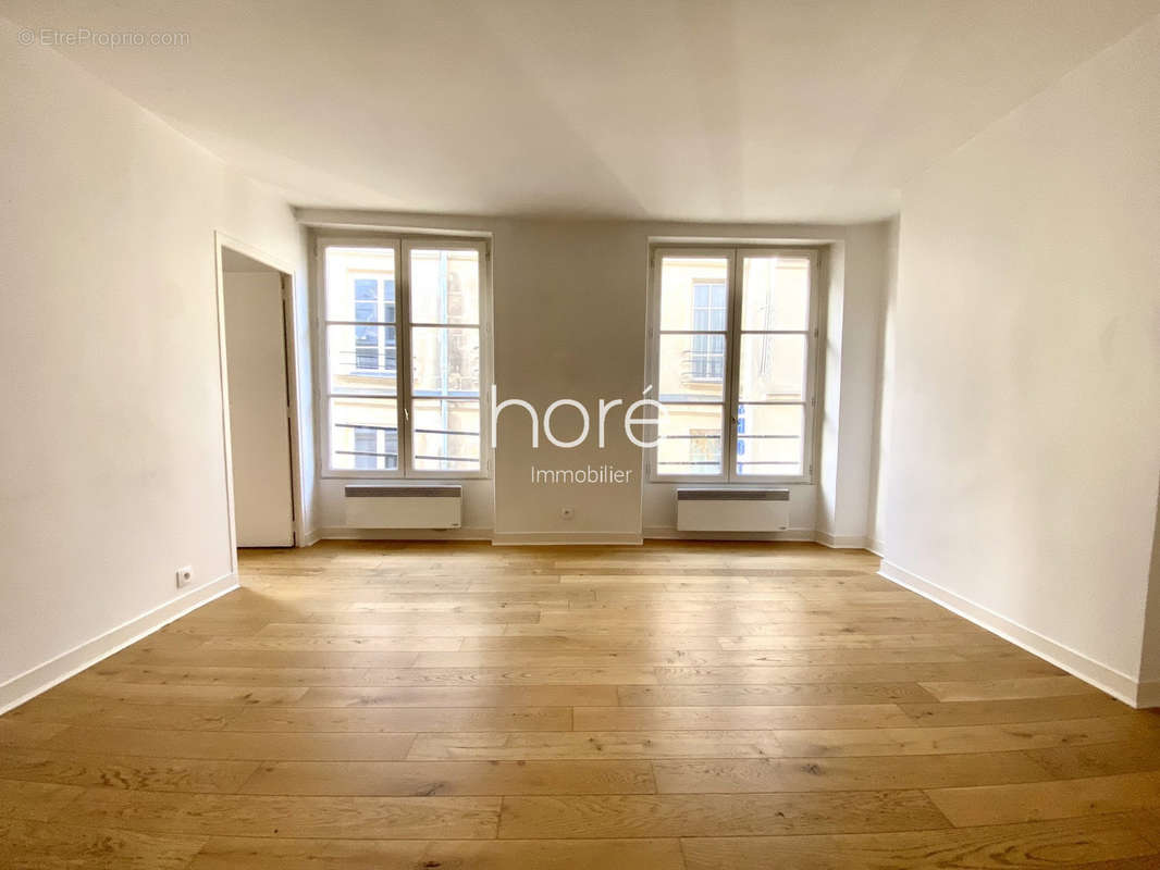 Appartement à PARIS-6E