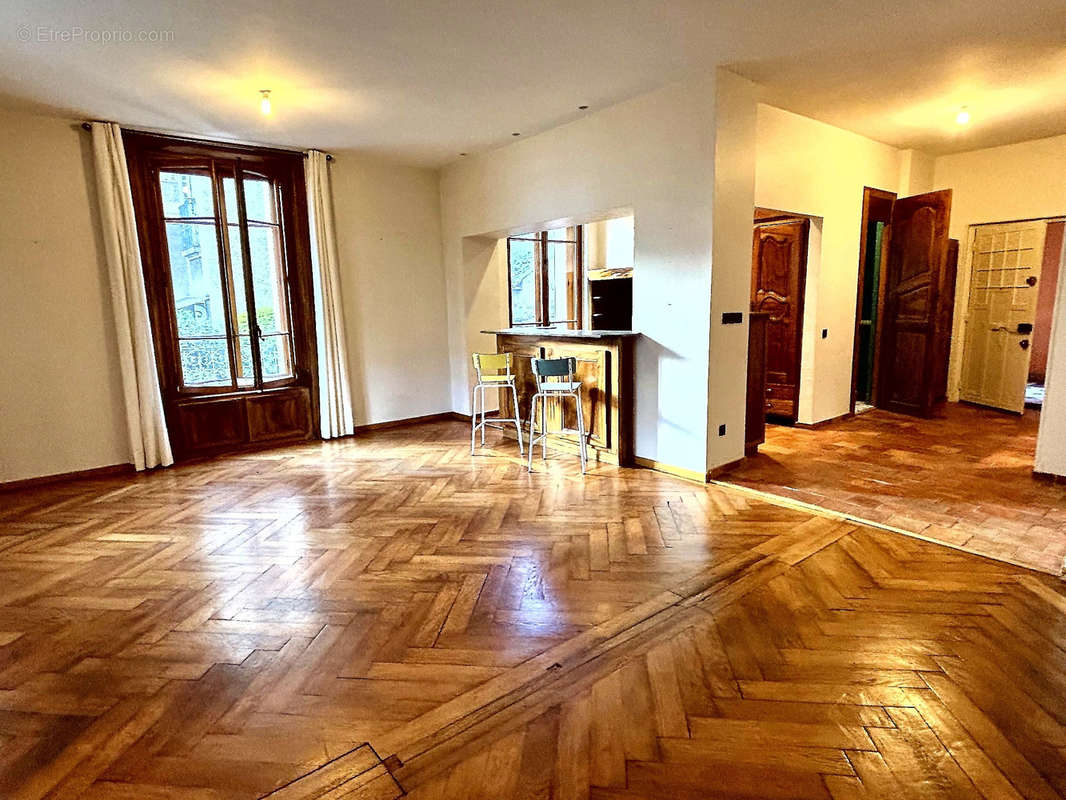 Appartement à AIX-LES-BAINS