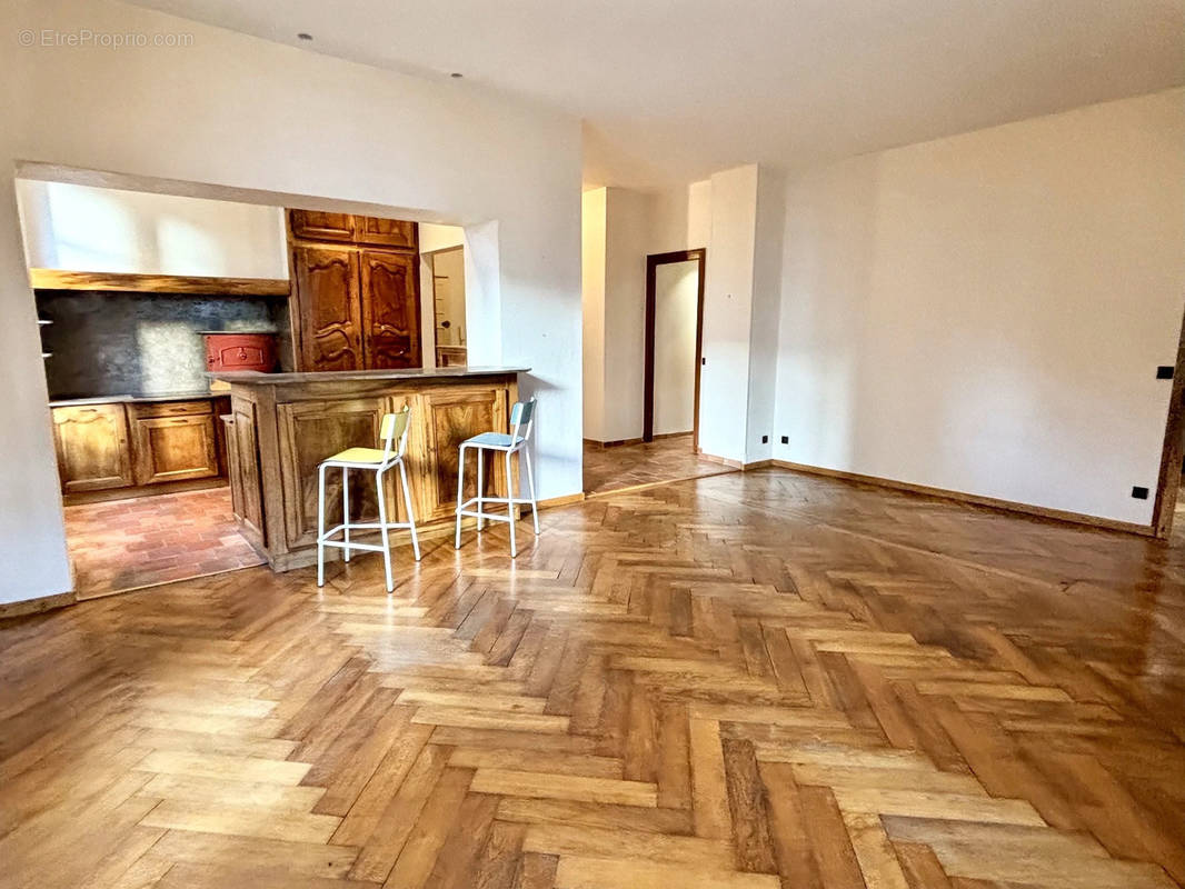 Appartement à AIX-LES-BAINS