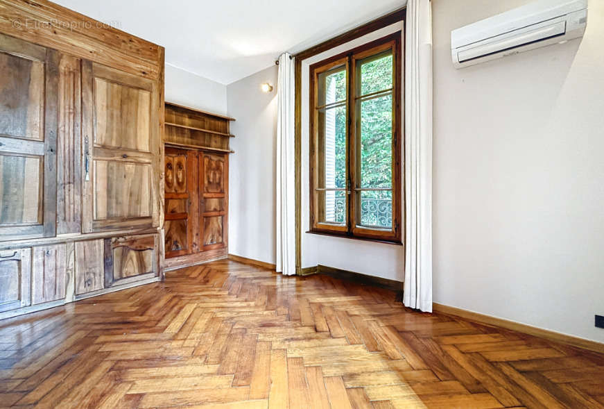 Appartement à AIX-LES-BAINS