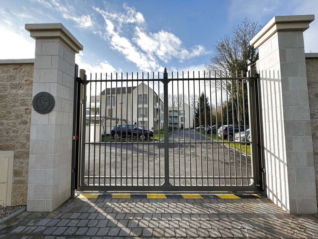 Appartement à SURVILLIERS