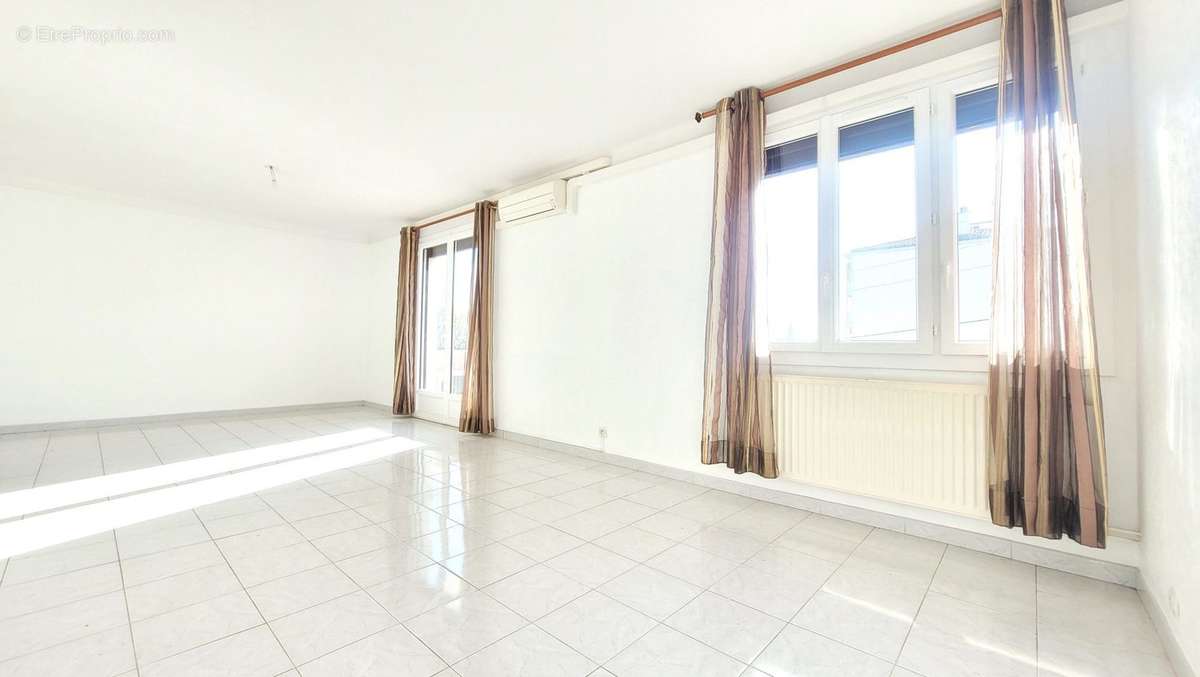 Appartement à BEZIERS