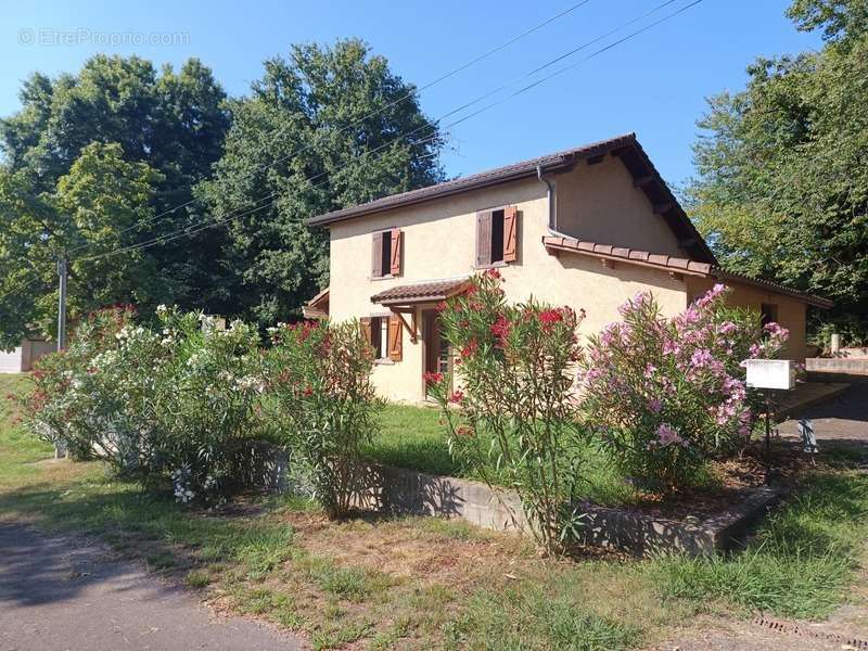 Maison à AIRE-SUR-L&#039;ADOUR