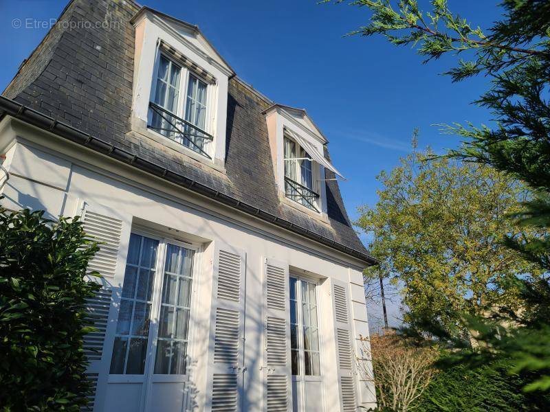 Maison à RUEIL-MALMAISON