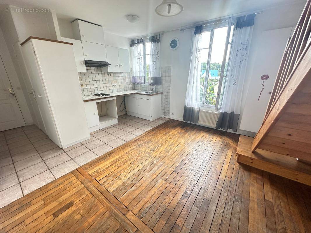 Appartement à ROSNY-SOUS-BOIS