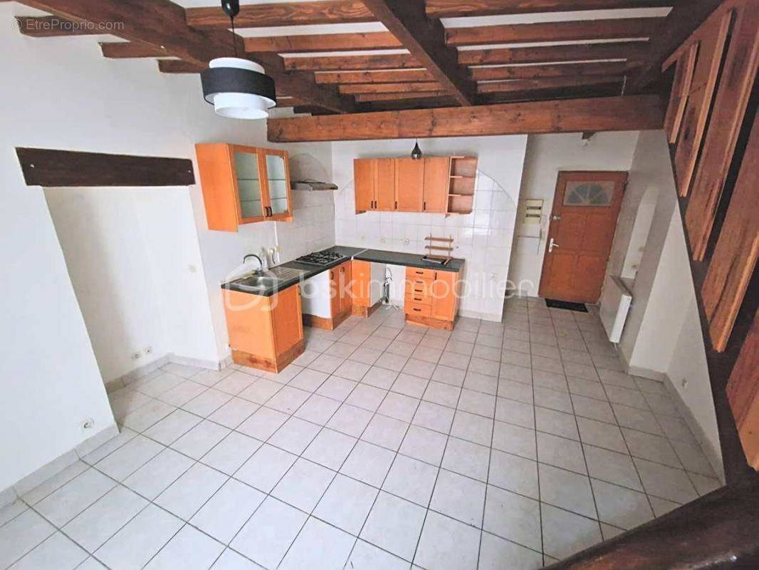 Appartement à VIVIERS