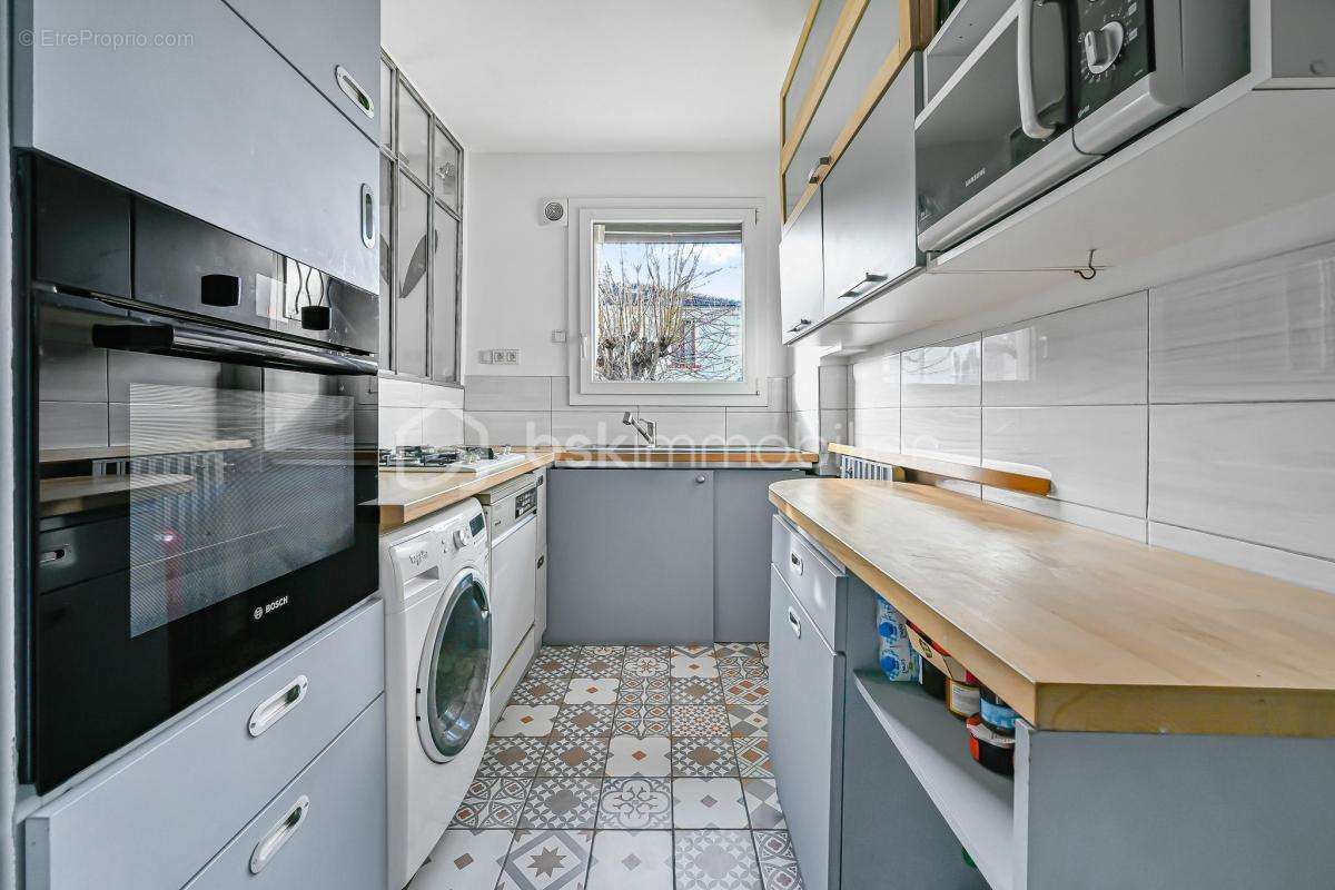 Appartement à NANTERRE