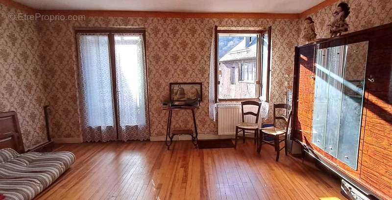 Appartement à ARREAU