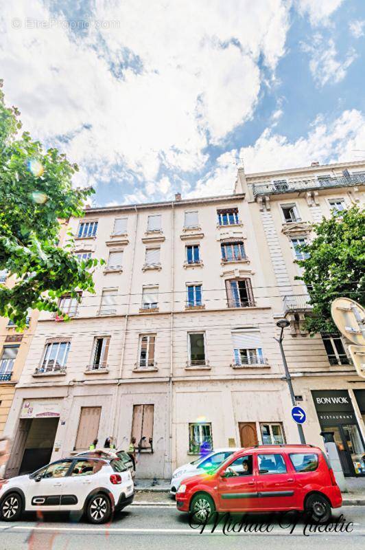 Appartement à LYON-9E