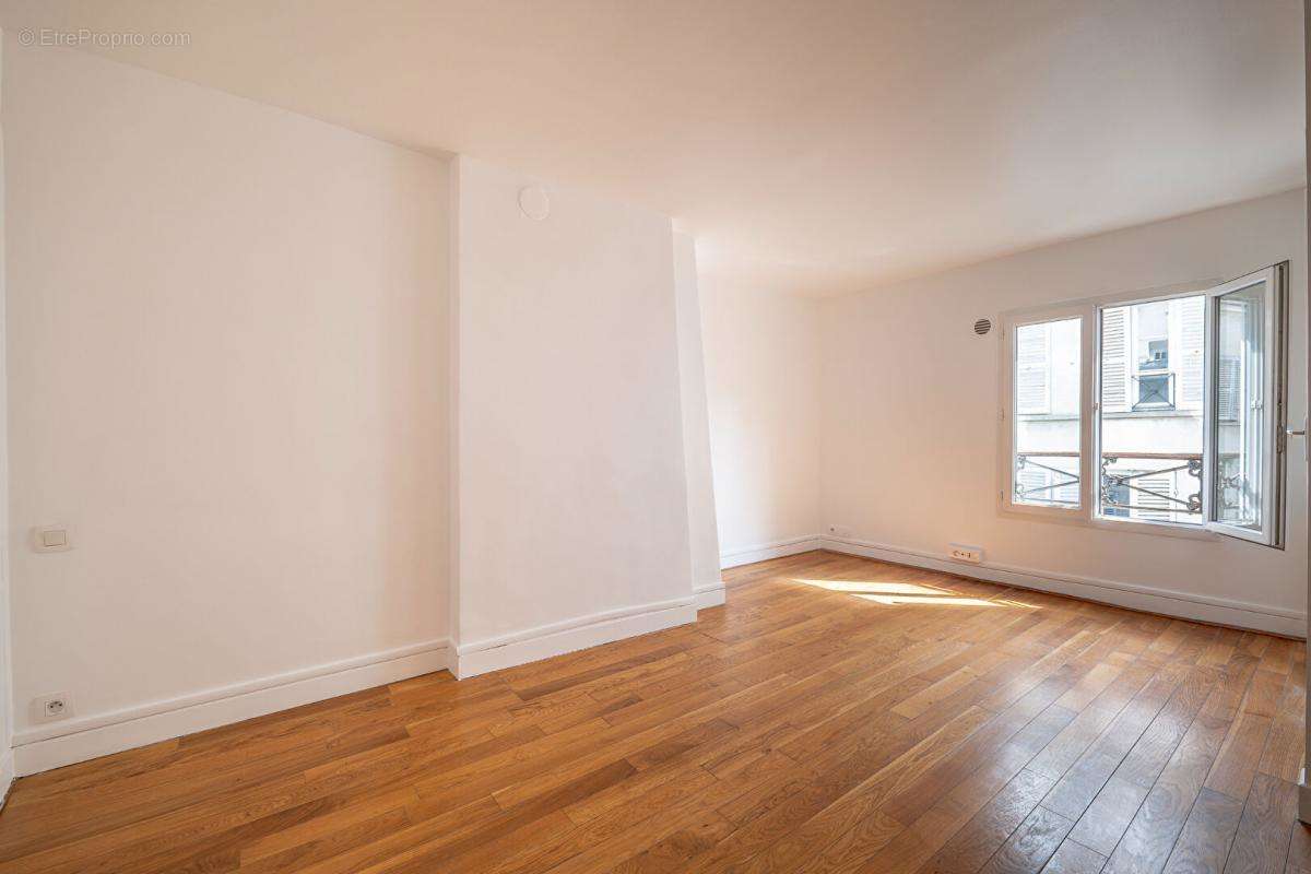 Appartement à PARIS-9E