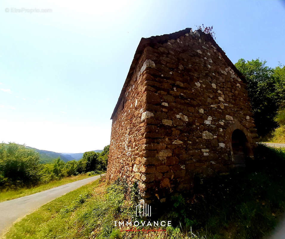 Terrain à LE TRUEL