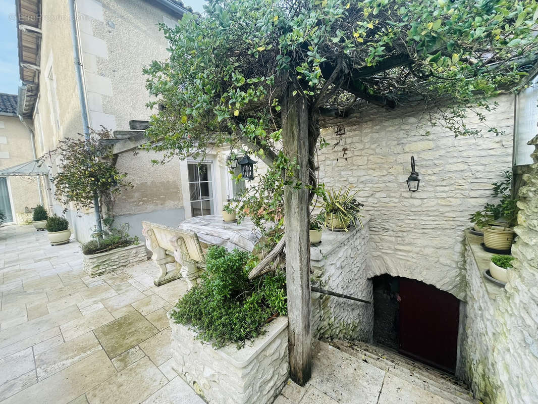 Maison à AVANTON