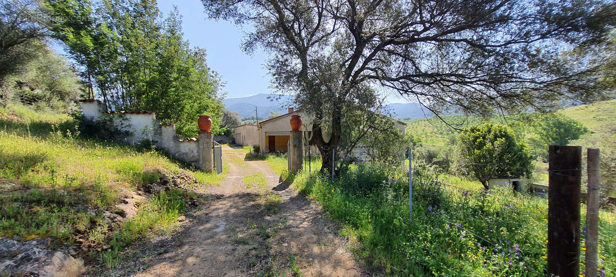 Maison à FOZZANO