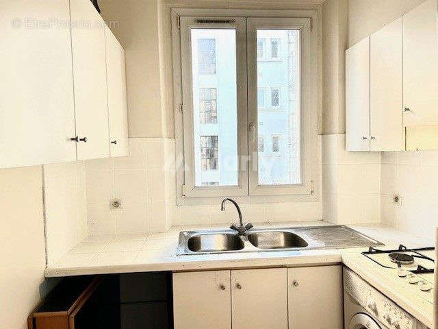 Cuisine - Appartement à PARIS-9E