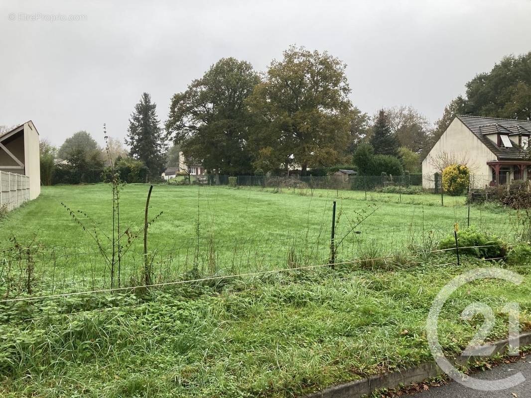 Terrain à SAMOIS-SUR-SEINE