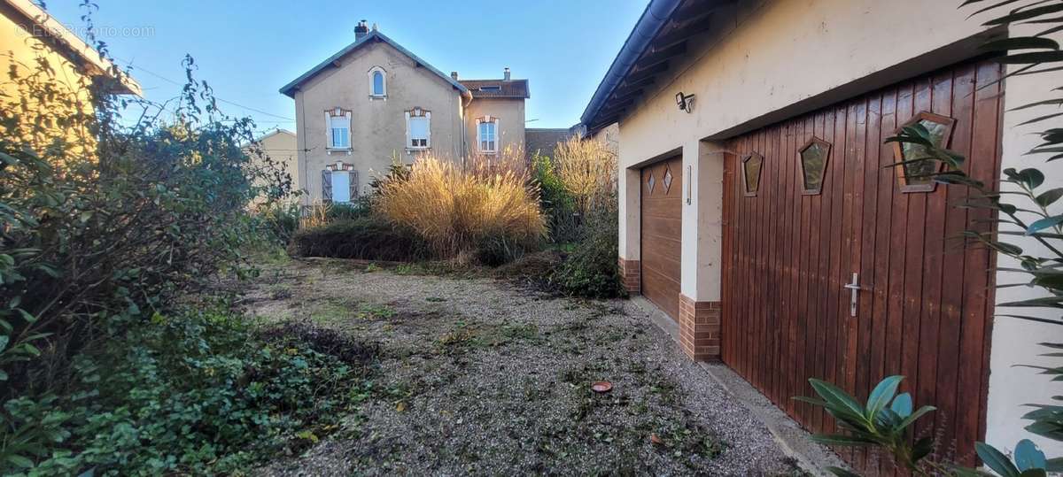 Maison à CHAMPENOUX