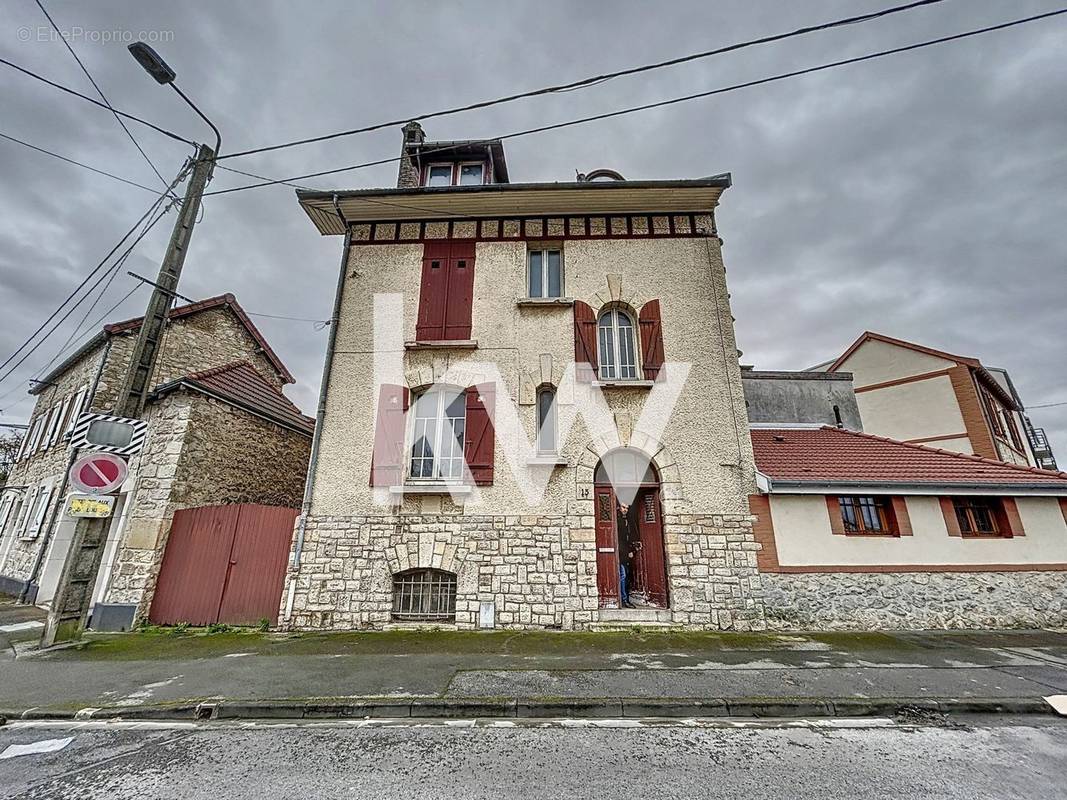 Maison à TINQUEUX