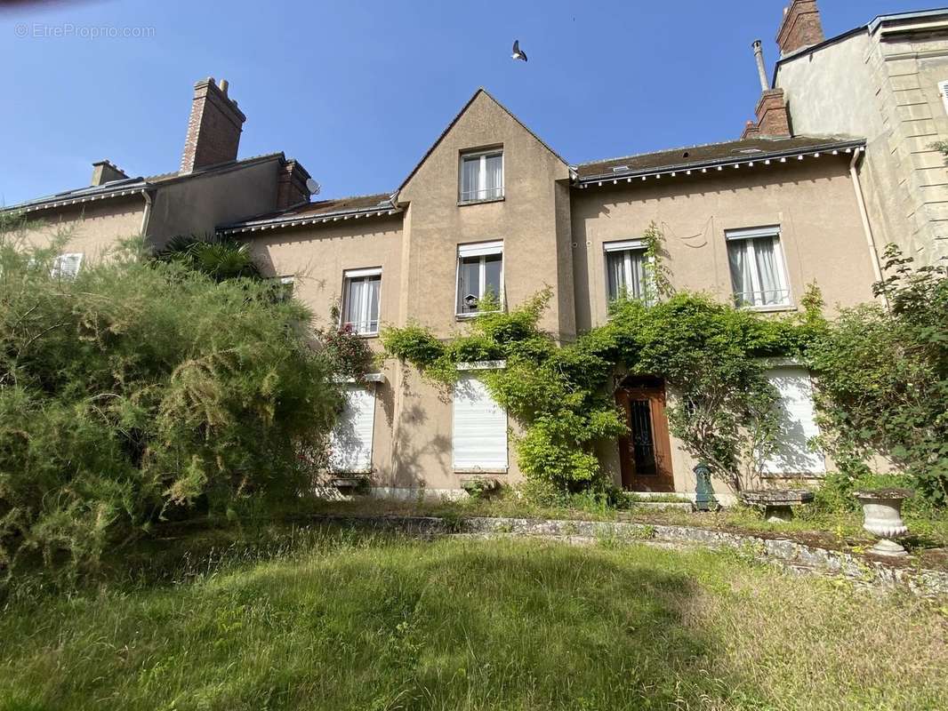 Maison à CHARTRES