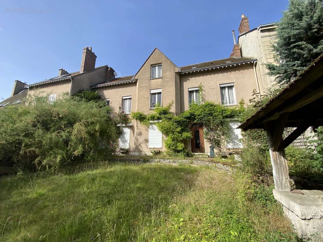 Maison à CHARTRES