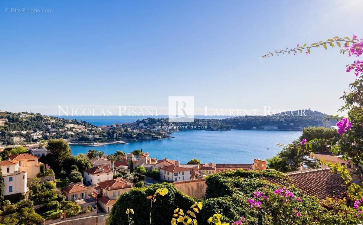 Appartement à VILLEFRANCHE-SUR-MER