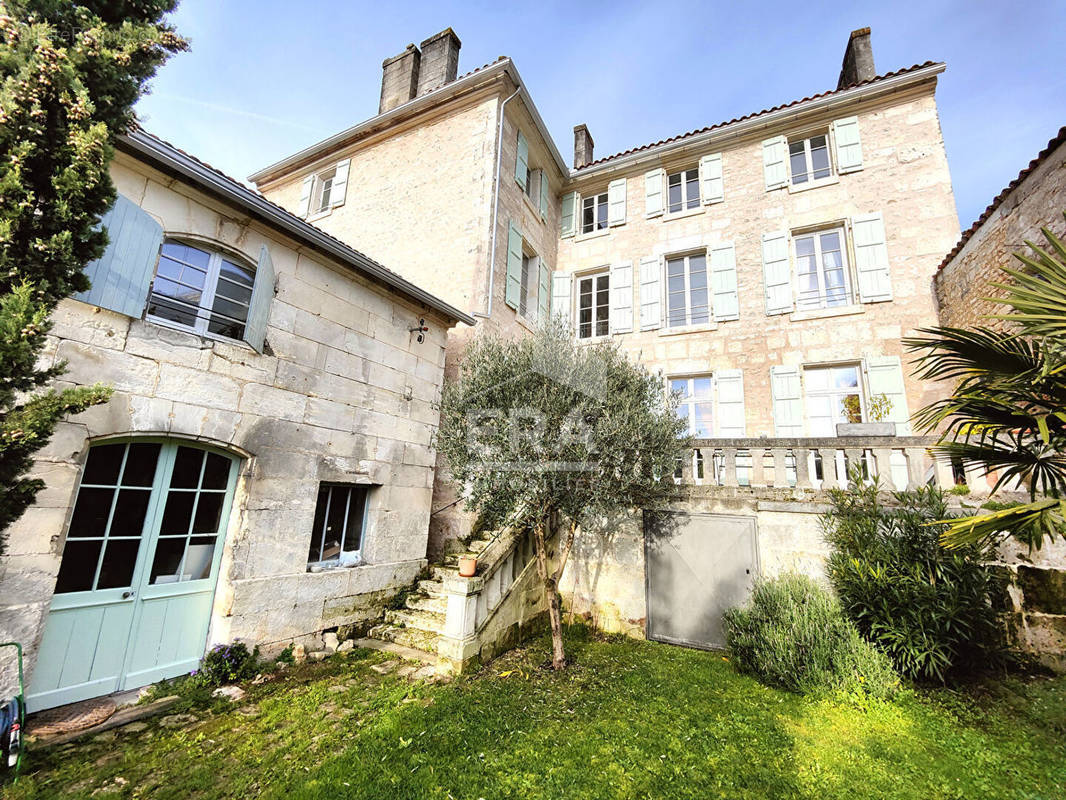 Maison à CHATEAUNEUF-SUR-CHARENTE