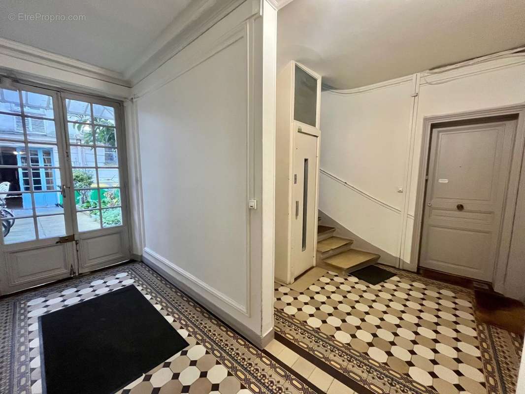 Appartement à PARIS-19E