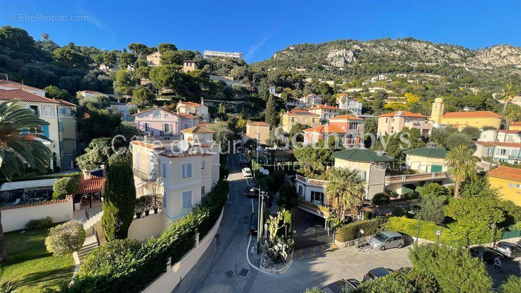 Appartement à BEAULIEU-SUR-MER