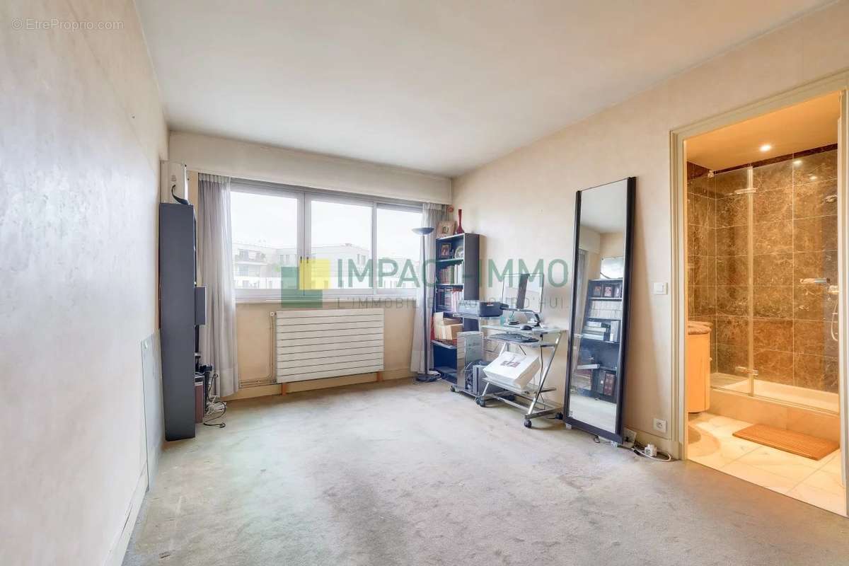 Appartement à CLICHY