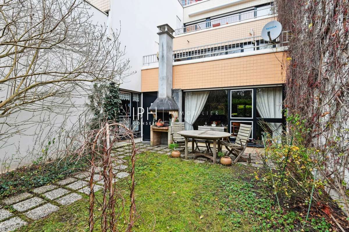 Appartement à NANTERRE