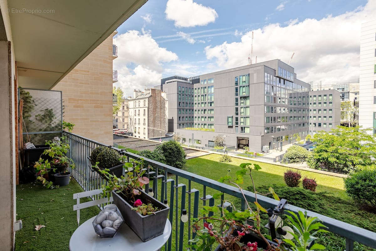 Appartement à ISSY-LES-MOULINEAUX