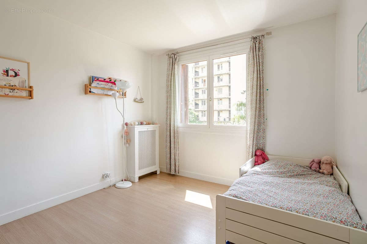 Appartement à ISSY-LES-MOULINEAUX